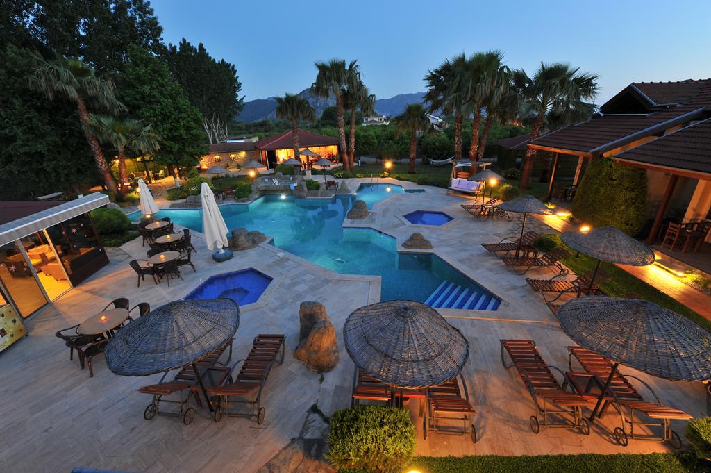 דליאן Grenadine Lodge מראה חיצוני תמונה