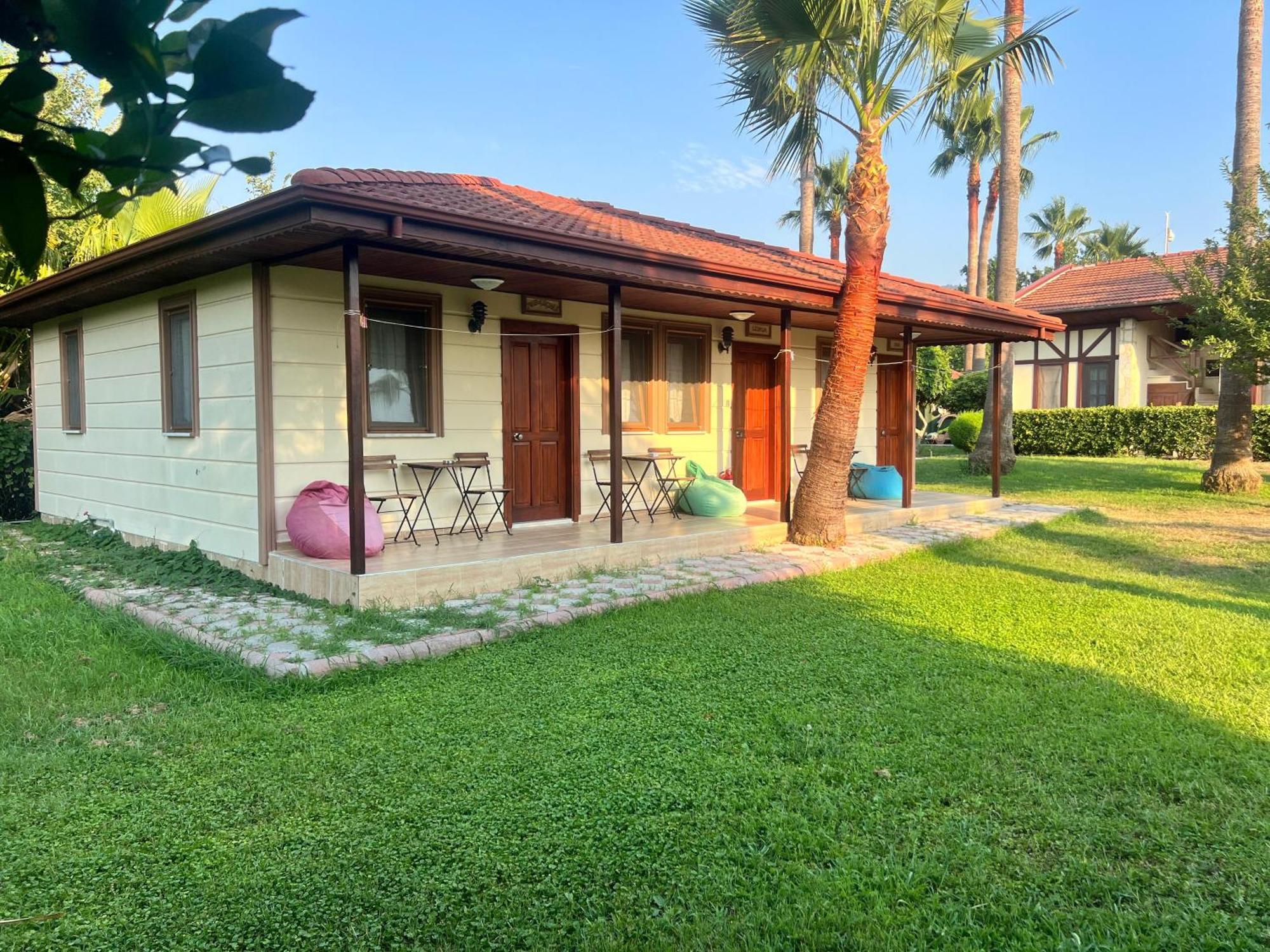 דליאן Grenadine Lodge מראה חיצוני תמונה