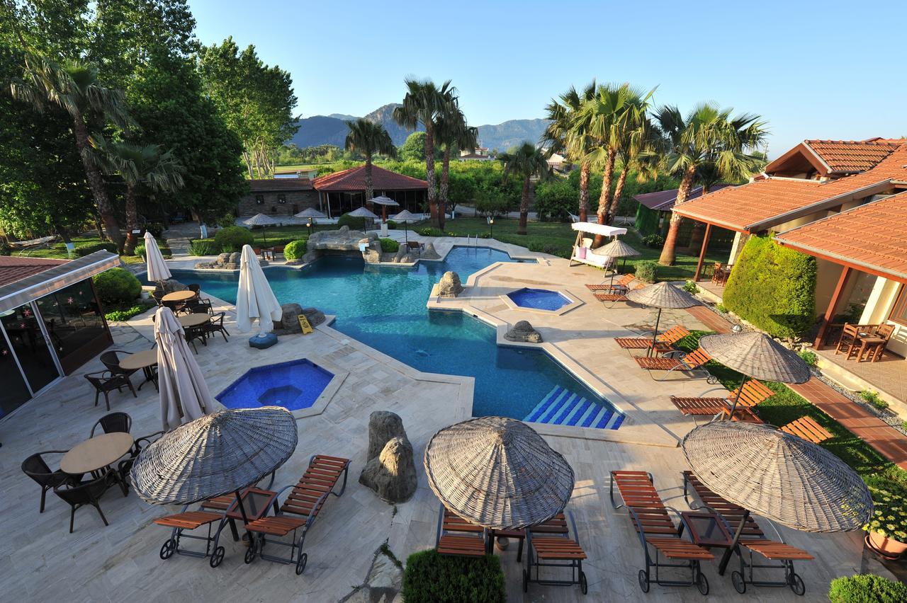 דליאן Grenadine Lodge מראה חיצוני תמונה