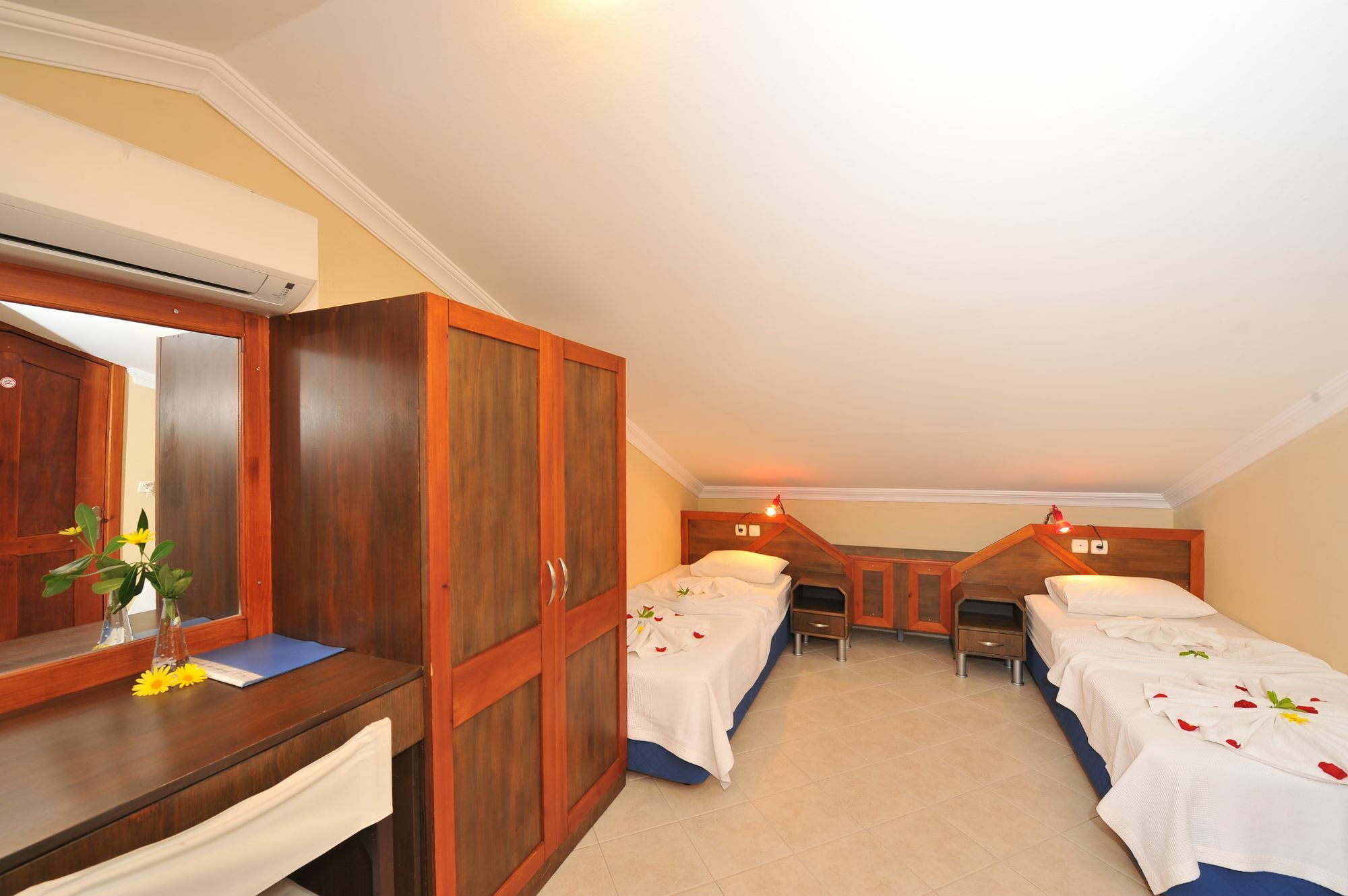 דליאן Grenadine Lodge מראה חיצוני תמונה